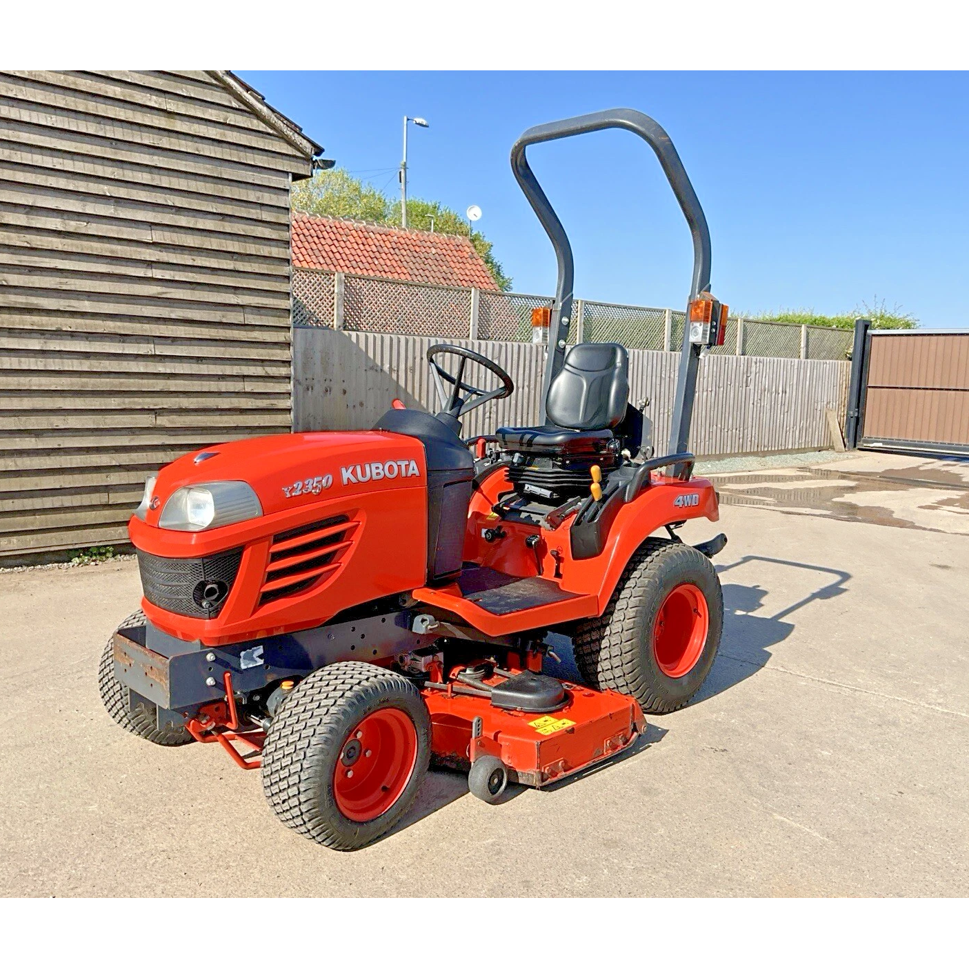 2014 KUBOTA BX2350 DIESEL 4WD COMPACT TRACTOR WITH 48 INCH LAWN MOWER DECK